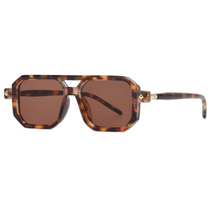 Gafas de Sol Cuadradas para Hombre Estilo Jing Boran, Montura Negra, Protección UV400, Gafas de Moda para Conducir al Aire Libre - Product Image 3
