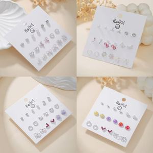 Juego de pendientes con diseño de flor de cerezo y corazón, pendientes de aleación para estudiantes, regalo, joyería de moda - Product Image 1