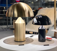 Lampe de table LED décorative de style nordique, design minimaliste, hôtels, maisons d'hôtes, éclairage d'ambiance de luxe en fer forgé et verre, éclairage de chevet