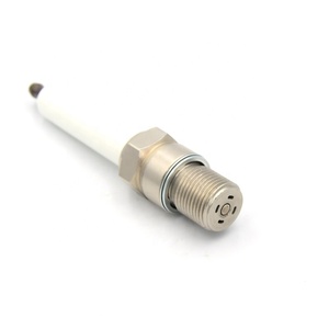 Pièces de rechange pour moteur de générateur J620GS et J624GS, bougie d'allumage P611 1236100 - Product Image 1