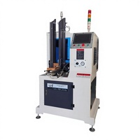 Machine de fraisage CNC pour le travail du bois avec alimentation automatique et gravure, moteur de broche 5,5 kW, tension 380 V