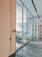 Panneaux de cloisons insonorisées en verre, cloisons de bureau modulaires acoustiques, cloisons de bureau transparentes avec portes, vente en gros