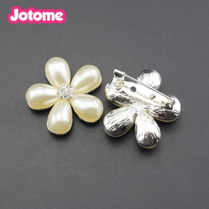 30 mm Perle Fleur Bouton Pression De Luxe Invitation De Mariage Décoration En Alliage De Zinc Métal Placage Techniques - Product Image 3
