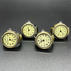 Montres à quartz vintage légères et élégantes, bagues de montre numériques, horloges, bagues punk élastiques taille unique pour femmes et hommes - Product Image 3