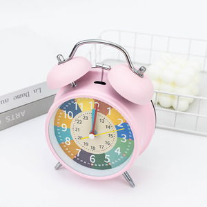 Reloj despertador retro con esfera colorida, 12/24 horas, hora dual, para niños, aprendizaje, dormitorio, escritorio, funciona con pilas, cuarzo - Product Image 3