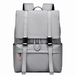 Mochila de lona vintage impermeable con logotipo personalizado para hombre y mujer, ideal para viajes, portátil, deportes y escuela. - Product Image 2
