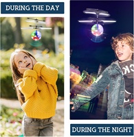 NOUVEAU Ballon volant à capteur de mouvement, Drone volant à induction manuelle avec lumières clignotantes ; Mini drones pour garçons et enfants, Jouets volants à capteur de mouvement