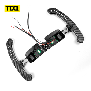 Palancas de cambio magnéticas de fibra de carbono TDD LED para el volante del Porsche 992 GT3 - Product Image 3