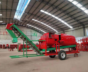 La machine déplace directement <span class=keywords><strong>les</strong></span> plants d'arachides dans le champ et <span class=keywords><strong>les</strong></span> envoie vers le mécanisme de cueillette des fruits à l'intérieur. - Product Image 6