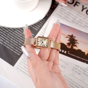 Montre Gadi haut de gamme pour femme d'âge mûr, style rétro romain, classique de Guangzhou, rectangulaire, à quartz, en acier inoxydable, avec aiguilles - Product Image 4
