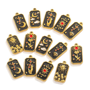 Pendentif rectangulaire en acier inoxydable pour tarot |   Amulette Soleil Lune Étoile en émail glacé |   Colliers et bracelets à breloques DIY - Product Image 1