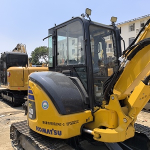 Miniexcavadora Komatsu PC40MR PC40MR-2 PC40MR-3 Usada con Pocas Horas de Uso, 4 Toneladas, Excavadora Hidráulica de Orugas Original de Japón en Venta - Product Image 5