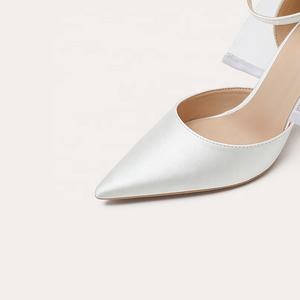Produttore eleganti scarpe da sposa in pelle di raso bianco di alta qualità su misura per la caviglia tacchi alti scarpe da sposa da sposa per le donne - Product Image 6