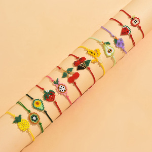 Bracelet en perles Miyuki tissées à la main style INS Moyamiya, unisexe, mignon, ananas, fraise, raisin, créatif, personnalisé - Product Image 1