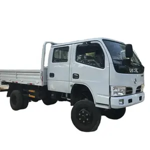 Dongfeng DFAC รถบรรทุกสินค้าดีเซลห้องโดยสารคู่ราคา 4x2 4x4 4wd รถบรรทุกขนส่งสินค้ารั้ว