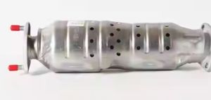 ตัวเร่งปฏิกิริยาไอเสียรถยนต์ยี่ห้อเยว่หยาง คุณภาพสูง ราคาดี รับประกัน 1 ปี มาตรฐานยูโร 4 ใช้ได้กับรถยนต์ทั่วไป - Product Image 3