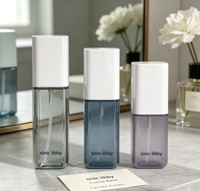 Flacon pulvérisateur de luxe personnalisé en plastique PET 40ml 50ml 80ml pour cosmétiques, toner, rechargeable, pour soins de la peau et voyage
