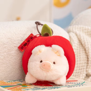 ตุ๊กตาคาปิบาร่าน่ารัก สวมหมวกสตรอว์เบอร์รี่ พวงกุญแจตุ๊กตาหมูน้ำ - Product Image 1