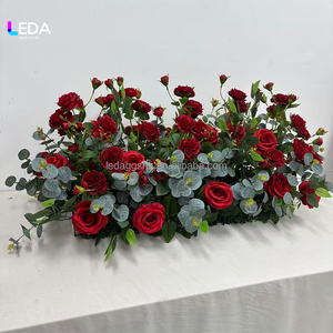 แผงดอกไม้โค้งสีแดง LEDA สำหรับตกแต่งงานแต่งงาน งานรับปริญญา ฮาโลวีน และอีสเตอร์  ช่อดอกไม้ประดิษฐ์ยอดนิยม - Product Image 1