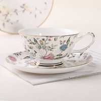 Ensemble tasse et soucoupe en porcelaine fine 200 ml avec anse dorée, passe au lave-vaisselle, design floral minimaliste, pour thé de l'après-midi et expresso, coffret cadeau