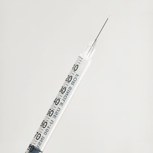 बाँझ सुरक्षा दर्द रहित इंसुलिन सिरिंज 1 मिली 31 ग्राम 8 मिमी ल्यूलर लॉक टिप चिकित्सा डिस्पोजेबल इंसुलिन सुई पशु पशु पशु पशु पशु पशु चिकित्सा सिरिंज - Product Image 6