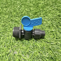 Vanne à boisseau sphérique mini en plastique HDPE avec raccord mâle pour tuyau PE, contrôle de l'eau pour l'irrigation goutte à goutte