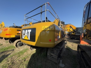 Gebrauchter CAT 329D2 30-Tonnen-Raupenbagger, schwere Baumaschine aus zweiter Hand zu verkaufen. - Product Image 6