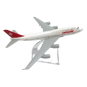 Fabrikanten Leveren Gelegeerde Vliegtuigmodel B747 Zwitserse 16Cm Vliegtuigmodel Op Maat Voor Bedrijfsgeschenk - Product Image 1