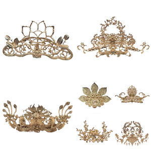 Collection <span class=keywords><strong>de</strong></span> couronne <span class=keywords><strong>de</strong></span> cheveux Lutin et d'épingles à cheveux U: Hanfu <span class=keywords><strong>de</strong></span> style ancien, accessoires <span class=keywords><strong>de</strong></span> cour rétro faits à <span class=keywords><strong>la</strong></span> main - Product Image 1