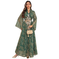 Robe longue musulmane de luxe multicolore à volants dorés en mousseline de soie de Dubaï 2026 avec ceinture perlée, col en V et manches évasées – Tenue modeste