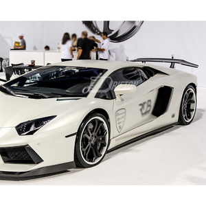 สเกิร์ตข้างคาร์บอนไฟเบอร์แบบแห้ง รุ่น LP700 DM สำหรับรถยนต์ Lamborghini Aventador LP700 ปี 2011-2015 - Product Image 2