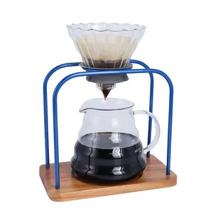 가정과 사무실을 위한 세라믹 커피 Driper 국자 그리고 나무로 되는 저장 쟁반으로 놓이는 커피 메이커에 따르십시오