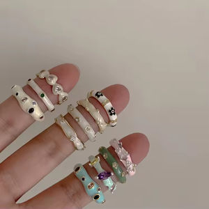 Anillo de Circonita de Colores para Mujer, Estilo INS, Combinación Pequeña y de Alta Gama, Ajustable, a la Moda, Nueva Edición 2025 - Product Image 1