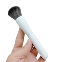 Pinceau plat professionnel pour poudre, poils synthétiques, manche en bois, pinceau pour le visage pour l'application quotidienne du maquillage