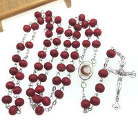 Chapelet Religieux Parfumé en Bois 6x7mm avec Croix de Jérusalem et Médaille de la Vierge, Contenant de la Terre Sainte