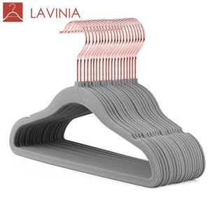 Percha de Terciopelo de Alta Calidad con Muescas Antideslizantes para Ropa de Bebés y Niños, Diseño Lavinia, Organizador de Ropa - Product Image 1