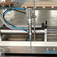 Équipement de remplissage semi-automatique horizontal à piston pneumatique pour sauces, huiles et shampoings en bouteille