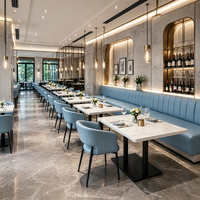 Chaises de salle à manger en cuir bleu ciel, table en marbre blanc, base de piédestal noire, ensemble de restaurant, mobilier commercial personnalisable, OEM Chine
