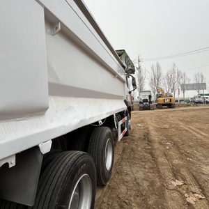 Camión Volquete Howo 6x4 de 10 Ruedas, 375hp, 40 Toneladas, 371hp, 375hp, 400hp, 420hp, Año 2024, Uso Pesado, Nuevo y Usado - Product Image 5