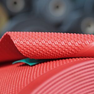 Alfombrilla de PVC de Alta Calidad para Protección de Pisos, Alfombrilla de Coche Universal de Lujo Personalizada, Alfombrilla de Coche de Inyección - Product Image 5