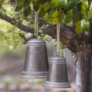 Clochettes de Noël en laiton traditionnel, finition laiton, motif gaufré, qualité supérieure, best-seller, taille personnalisable - Product Image 2