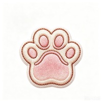 Patchs thermocollants personnalisés en tissu brodé avec motif chat, avec logo, couleurs et tailles variées pour sacs, chapeaux, vêtements et chaussures