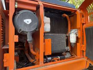 Excavadoras sobre orugas usadas Doosan DX140 140LC-9C Horas de funcionamiento bajas Estado superior Doosan Dx225 Dx300 Certificación EPA y CE - Product Image 3