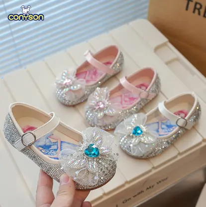 Scarpe da principessa per ragazze Conyson 2024 per bambini primavera estate nuove scarpe di cristallo a fondo morbido con fiocco scarpe singole piatte