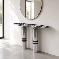Console moderne minimaliste avec plateau en marbre noir, table d'entrée de luxe avec miroir et pieds en acier inoxydable