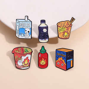 Nuevo estilo película de dibujos animados Anime llama pequeña botella de leche de fideos instantáneos decoración de personalidad broche Pin de solapa de esmalte suave - Product Image 4