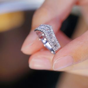 Anillo Xinfly de Oro Blanco Real de 18K con Diamante de Corte Princesa de 0.65 Quilates, Diseño de Espiga en Forma de V, Estilo Clásico para Bodas y Fiestas - Product Image 5