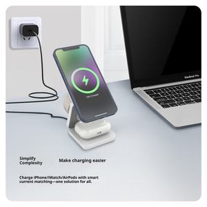 Cargador Inalámbrico Magnético Tres en Uno para Reloj, Auriculares y Teléfono Móvil. Cargador Inalámbrico para <span class=keywords><strong>Base</strong></span> <span class=keywords><strong>de</strong></span> <span class=keywords><strong>Carga</strong></span>. - Product Image 2