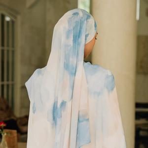 Le plus populaire Lire pour expédier Écharpe Hijab modal imprimé Hijab léger et enveloppant pour les femmes musulmanes - Product Image 1