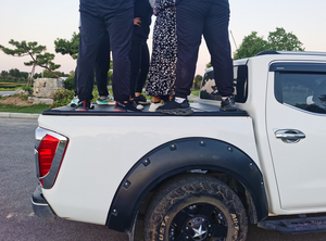 Cubierta de persiana <span class=keywords><strong>enrollable</strong></span> retráctil eléctrica para Nissan Navara np3 Navara Riqi 6 D40, cubierta de Tonneau <span class=keywords><strong>enrollable</strong></span> - Product Image 5